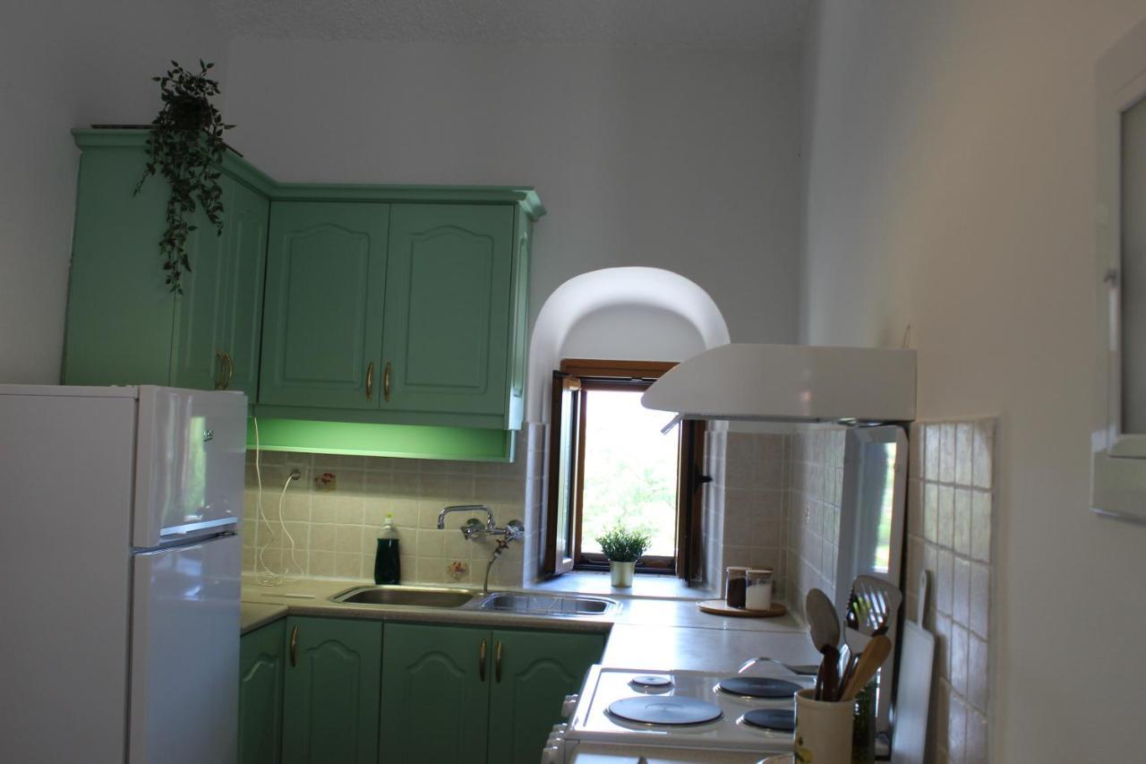 Melita Traditional Stone House Apartment Pyrgos Dirou Luaran gambar